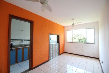 Sala de apartamento para alugar com 2 quartos, 50m² em Jacarepaguá, Rio de Janeiro