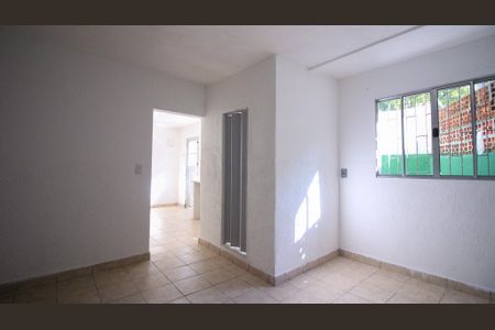 Casa para alugar com 1 quarto, 40m² em Vila Alzira, São Paulo