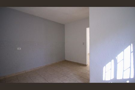 Casa para alugar com 1 quarto, 40m² em Vila Alzira, São Paulo