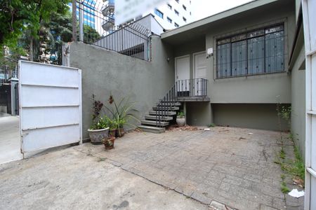 Casa para alugar com 150m², 2 quartos e 1 vagaFachada