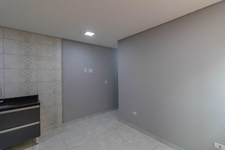 Apartamento para alugar com 40m², 2 quartos e sem vagaSala e Cozinha