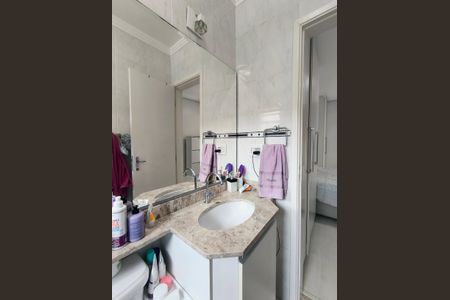 Banheiro da Suíte de casa de condomínio à venda com 3 quartos, 85m² em Jardim Shangai, Jundiaí