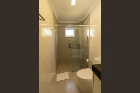 Casa para alugar com 270m², 4 quartos e 2 vagasBanheiro Social