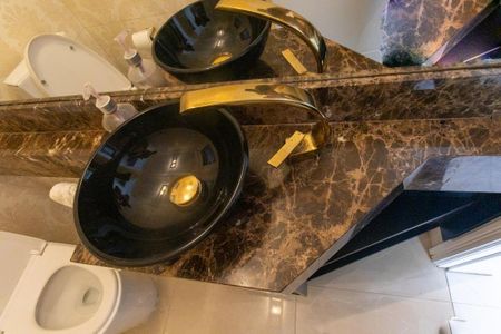 Casa para alugar com 270m², 4 quartos e 2 vagasLavabo