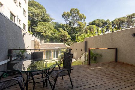 Casa para alugar com 270m², 4 quartos e 2 vagasÁrea externa
