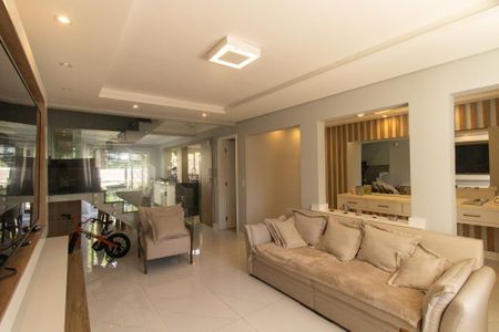 Casa para alugar com 270m², 4 quartos e 2 vagasSala