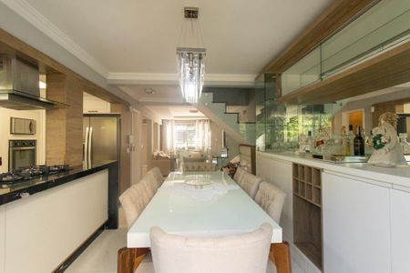 Casa para alugar com 270m², 4 quartos e 2 vagasCozinha