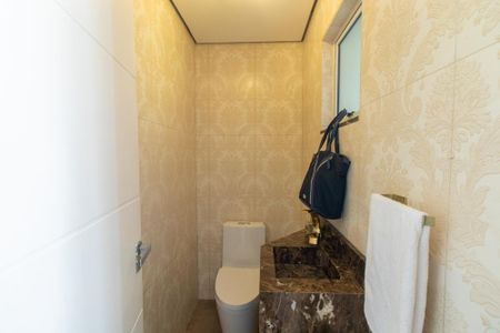 Casa para alugar com 270m², 4 quartos e 2 vagasBanheiro de serviço