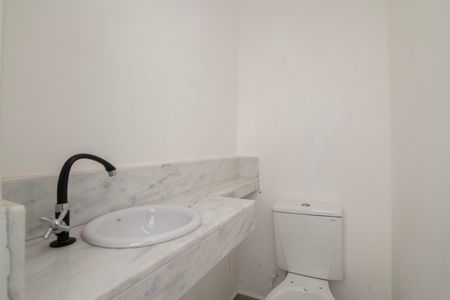 Casa de condomínio para alugar com 150m², 3 quartos e 2 vagasBanheiro Externo