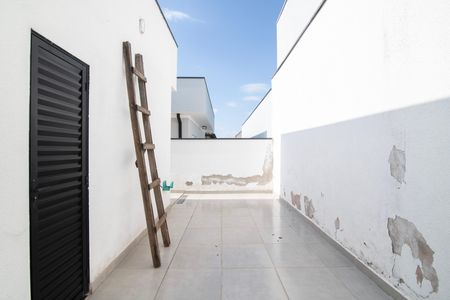 Casa de condomínio para alugar com 150m², 3 quartos e 2 vagasQuintal