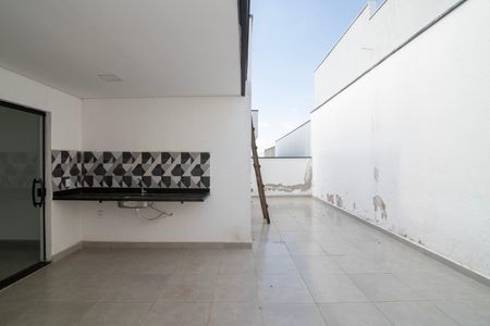Casa de condomínio para alugar com 150m², 3 quartos e 2 vagasQuintal