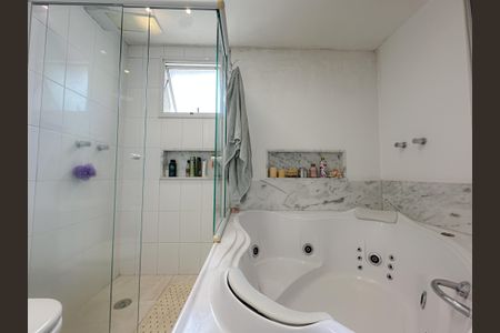 Apartamento para alugar com 103m², 2 quartos e 2 vagas Apartamento para alugar com 103m², 2 quartos e 2 vagasBanheiro Suíte