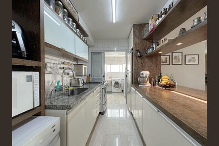 Apartamento para alugar com 103m², 2 quartos e 2 vagas Apartamento para alugar com 103m², 2 quartos e 2 vagasCozinha