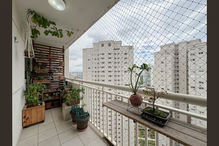 Apartamento para alugar com 103m², 2 quartos e 2 vagas Apartamento para alugar com 103m², 2 quartos e 2 vagasVaranda