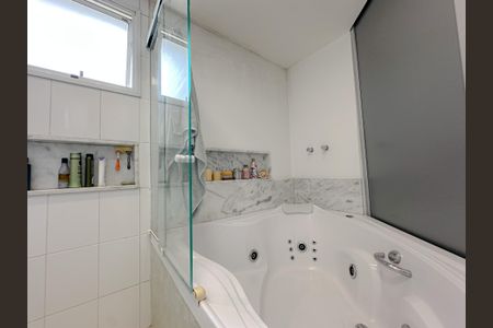 Apartamento para alugar com 103m², 2 quartos e 2 vagas Apartamento para alugar com 103m², 2 quartos e 2 vagasBanheiro Suíte
