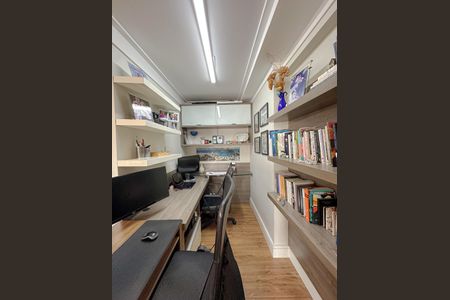 Apartamento para alugar com 103m², 2 quartos e 2 vagas Apartamento para alugar com 103m², 2 quartos e 2 vagasEscritório