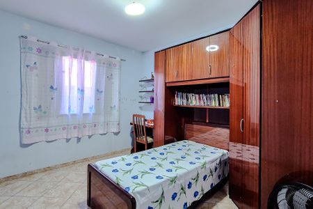 Casa à venda com 25m², 2 quartos e 2 vagasQuarto 2