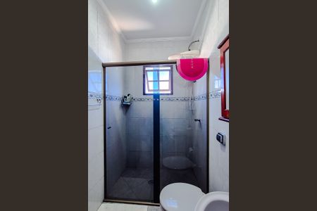 Casa à venda com 25m², 2 quartos e 2 vagasBanheiro da Suíte