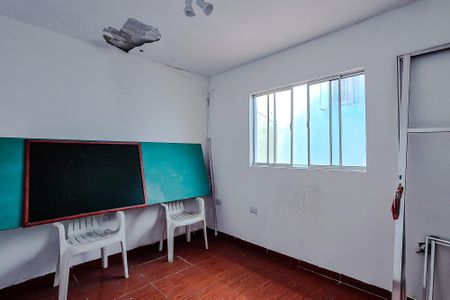 Casa à venda com 25m², 2 quartos e 2 vagasQuarto de Serviço