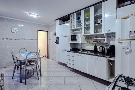 Casa à venda com 25m², 2 quartos e 2 vagasCozinha