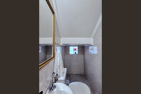 Casa à venda com 25m², 2 quartos e 2 vagasLavabo