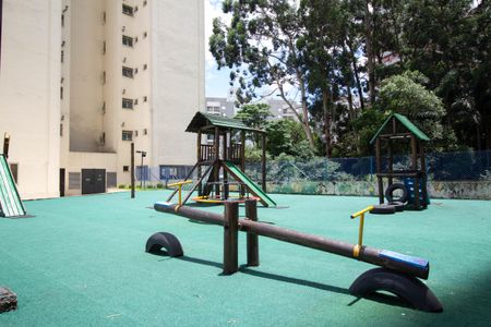 Apartamento para alugar com 75m², 3 quartos e 1 vaga