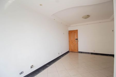 Sala de apartamento para alugar com 3 quartos, 75m² em Vila Amélia, São Paulo