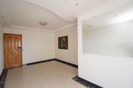 Apartamento para alugar com 75m², 3 quartos e 1 vaga Apartamento para alugar com 75m², 3 quartos e 1 vagaSala
