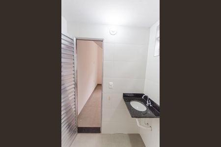 Studio para alugar com 25m², 1 quarto e sem vaga Studio para alugar com 25m², 1 quarto e sem vagaBanheiro Social