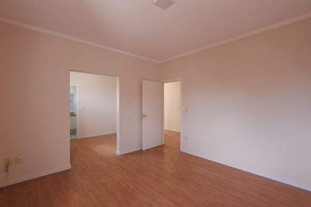 Casa de condomínio para alugar com 250m², 4 quartos e 2 vagasSuíte