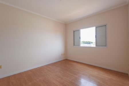 Casa de condomínio para alugar com 250m², 4 quartos e 2 vagasQuarto 2