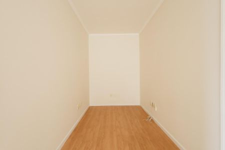 Casa de condomínio para alugar com 250m², 4 quartos e 2 vagasEscritório