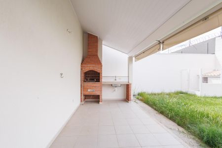 Casa de condomínio para alugar com 250m², 4 quartos e 2 vagasChurrasqueira