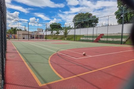 Casa de condomínio para alugar com 250m², 4 quartos e 2 vagasQuadra Esportiva