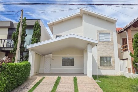 Casa de condomínio para alugar com 250m², 4 quartos e 2 vagasFachada