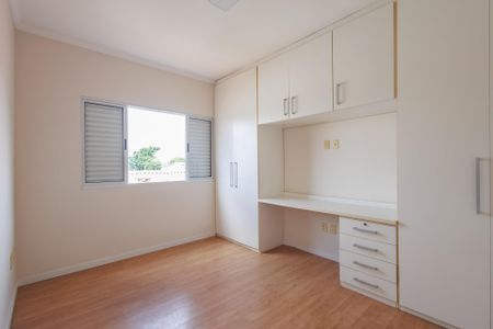 Casa de condomínio para alugar com 250m², 4 quartos e 2 vagasQuarto 1