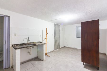 Comodo  de apartamento para alugar com 1 quarto, 30m² em Novo Osasco, Osasco