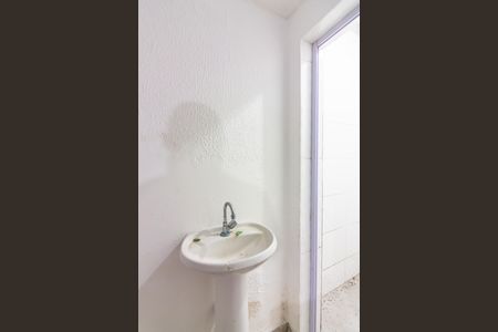 Banheiro de apartamento para alugar com 1 quarto, 30m² em Novo Osasco, Osasco