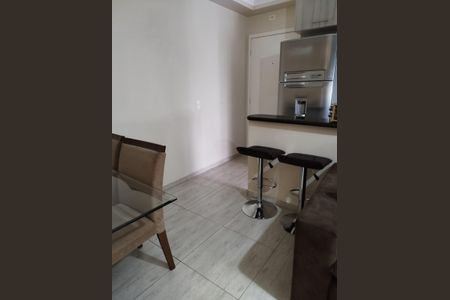 Sala de apartamento à venda com 3 quartos, 56m² em Jardim Cocaia, Guarulhos