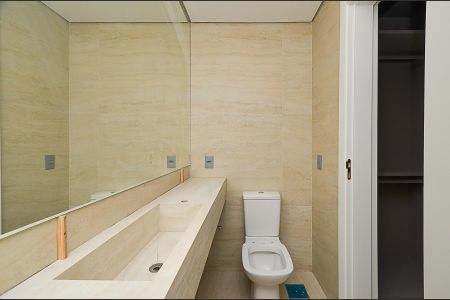 Apartamento à venda com 98m², 3 quartos e 2 vagas Apartamento à venda com 98m², 3 quartos e 2 vagasBanheiro Suíte