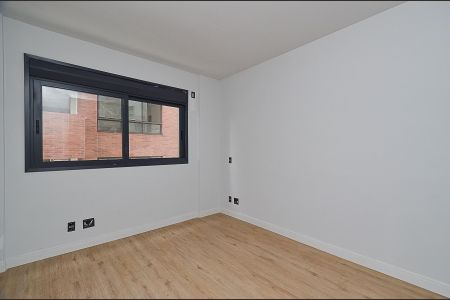 Apartamento à venda com 98m², 3 quartos e 2 vagas Apartamento à venda com 98m², 3 quartos e 2 vagasSemi-Suíte 1