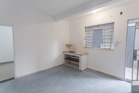 Studio para alugar com 25m², 1 quarto e sem vaga Studio para alugar com 25m², 1 quarto e sem vagaSala/Cozinha