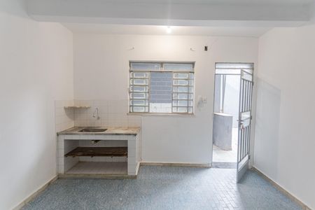 Studio para alugar com 25m², 1 quarto e sem vaga Studio para alugar com 25m², 1 quarto e sem vagaSala/Cozinha