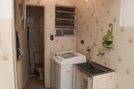 Casa à venda com 128m², 2 quartos e 1 vagaÁrea de Serviço