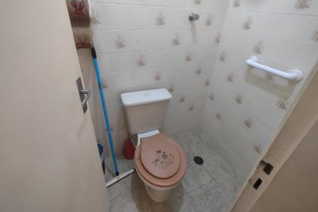 Casa à venda com 128m², 2 quartos e 1 vagaBanheiro 2