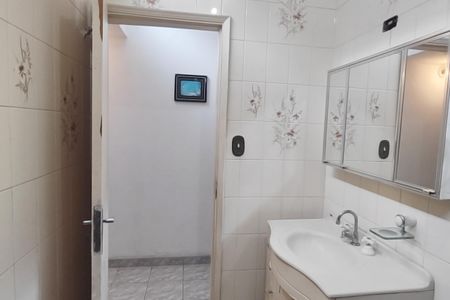 Casa à venda com 128m², 2 quartos e 1 vagaBanheiro 1
