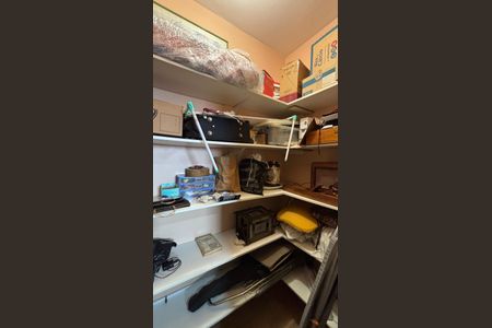 Apartamento à venda com 144m², 3 quartos e 2 vagasEscritório