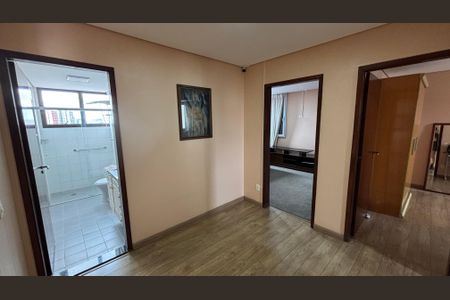 Apartamento à venda com 144m², 3 quartos e 2 vagasCorredor
