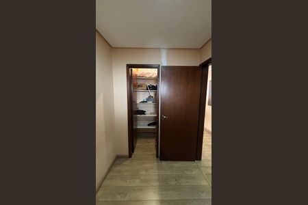 Apartamento à venda com 144m², 3 quartos e 2 vagasEscritório