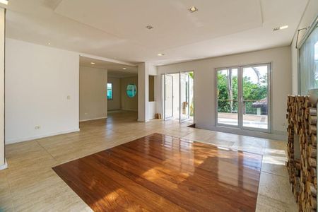 Foto 03 de casa à venda com 5 quartos, 526m² em Tamboré, Santana de Parnaíba